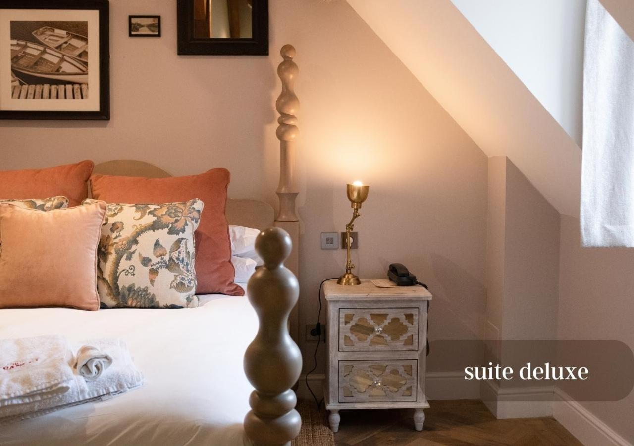 Logis De France La Chartre-sur-le-Loir
